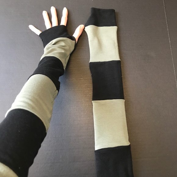 Long Striped Gloves Army Green Hand Warmers Black Armwarmers Patchwork Sleeves - Picture 1 of 11